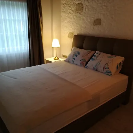 Aparthotel Nar Suites *